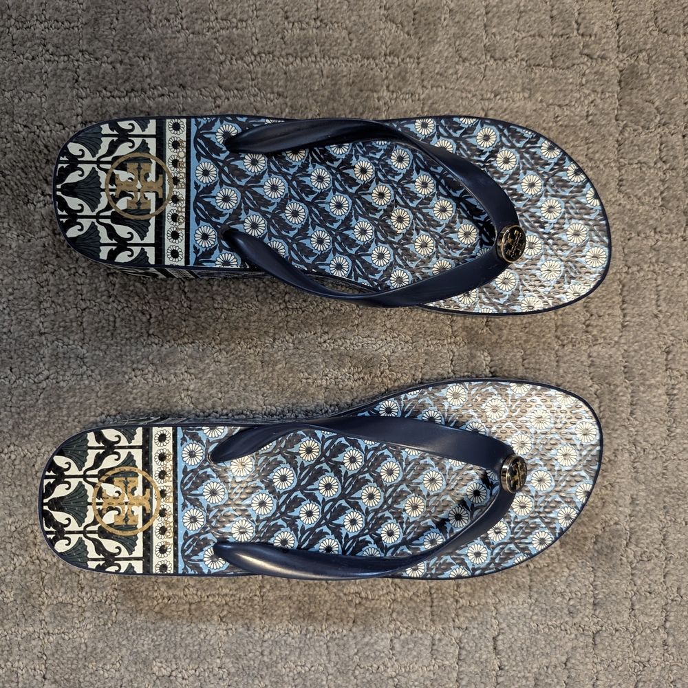 Tory Burch Blue Flip Flops Size 10 - Picture 2 of 5